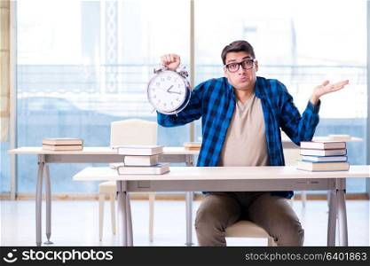 Student running out of time to prepare for exam in college