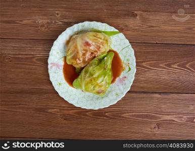 Stuffed Cabbage Tagine - Stuffed cabbage with tomato sauce