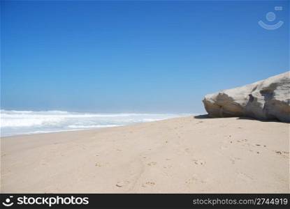 stunning beach scenery at Praia del Rey (blue sky)