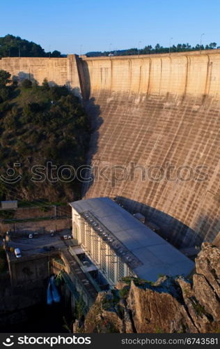 stunning Castelo de Bode Dam in Tomar, Portugal (sunset picture)