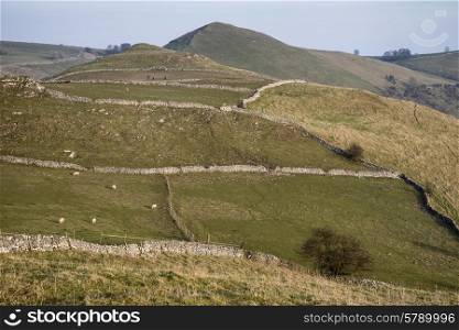 Stunning landscape of Chrome Hill and Parkhouse Hill Dragon&rsquo;s Back in Peak District in UK