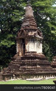 Stupa in wat Chedi Chet Thaew, Si Satchanalai, Thailand