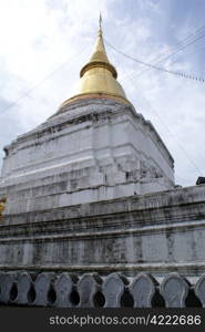 Stupa in wat Phra Kaew Don Tao in Lampang, Thailand