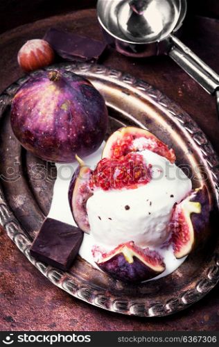 summer ice cream with figs. sundae dessert ice cream with figs in retro style