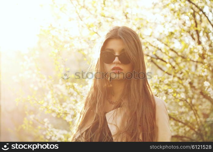 summer outdoor fashion portrait of young beautiful girl