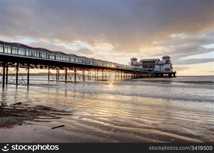 Sunlight through the pier