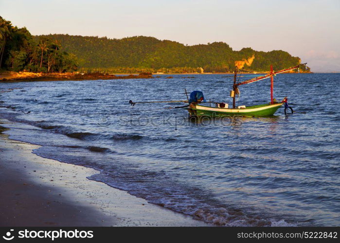 sunrise asia in the lomprayah bay isle white beach rocks boat thailand and south china sea anchor