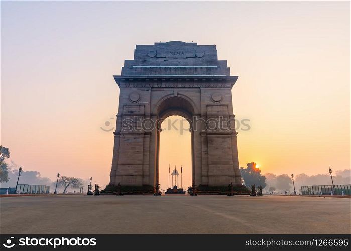 Sunrise in Dehli, view on India Gate.. Sunrise in Dehli, view on India Gate