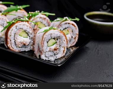 Sushi set canada roll with eel