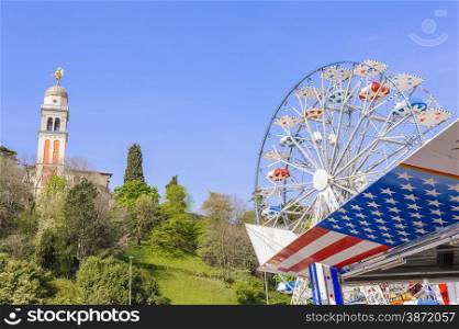 Symbols of the USA flag and Ferris wheel