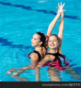 Synchronized Swimmers in the pool