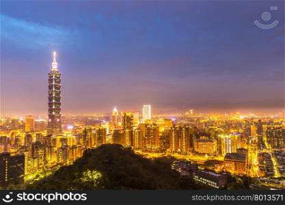 Taipei, Taiwan skylines building at dusk
