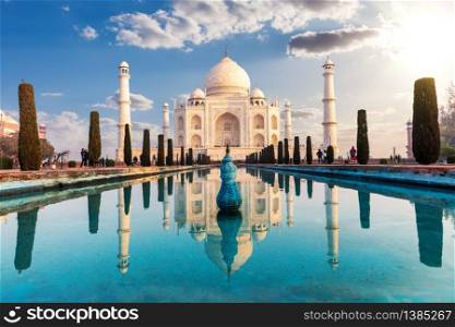 Taj Mahal and its reflection, famous view of India, Agra.. Taj Mahal and its reflection, famous view of India, Agra