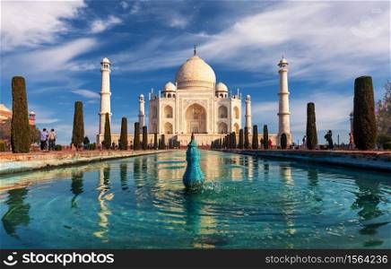 Taj Mahal, famous place of visit in India, Uttar Pradesh, Agra.