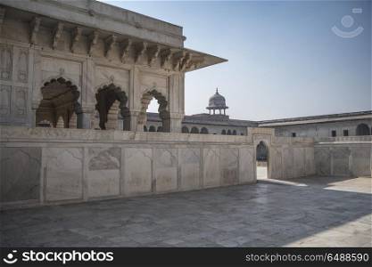 Taj Mahal . white marble mausoleum on the south bank of the Yamuna river in the Indian city of Agra, Uttar Pradesh.. Taj Mahal