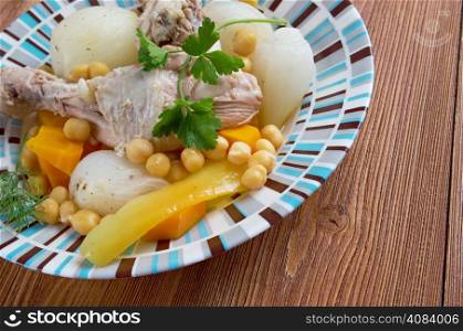 Tajine el besbes - Maghrib chicken appetizer with vegetables