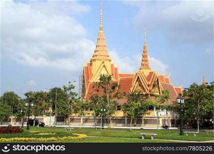 Tall buddhist temple in the center of Phnom Penh in Cambodia