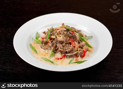 tasty dish of sliced beef roasted with vegetables