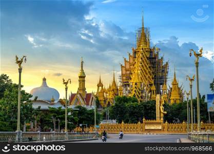 Temple (Thai language:Wat Chan West) is a Buddhist temple (Thai language:Wat) It is a major tourist attraction in Phitsanulok, Thailand.