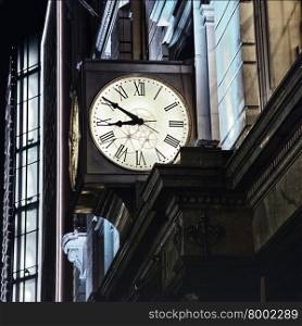 Ten to nine, a clock in New York City, USA