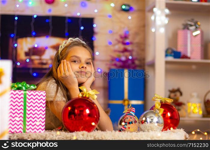 Ten-year-old girl dreams of a New Year gift
