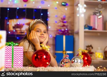 Ten-year-old girl dreams of a New Year gift