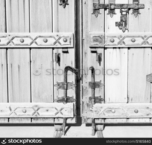 texture and abstract background line in oman old antique door