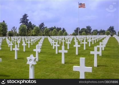 The American Cemetery in the Vallee de la Somme in the Le Nord &amp; Picardy region of France. The Battle of the Somme took place in the First World War between 1st July and 21st November 1916. Over 600,000 allied and 465,000 German troops lost there lives in the battle.