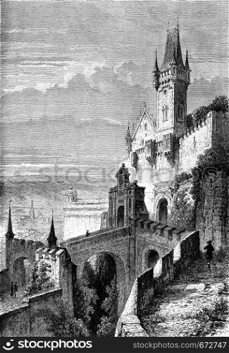 The ancient castle of Cobourg, vintage engraved illustration. Le Tour du Monde, Travel Journal, (1872).