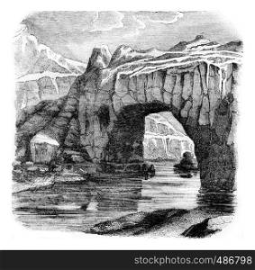 The Arc bridge department of Ardeche, vintage engraved illustration. Magasin Pittoresque 1836.