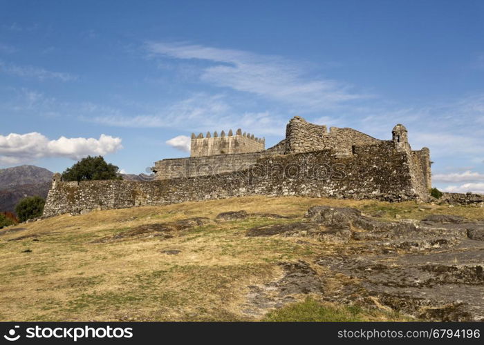 The Castle of Lindoso is a defence monument built in the 13th century, which has played an important role during periods of military conflict with Castela.