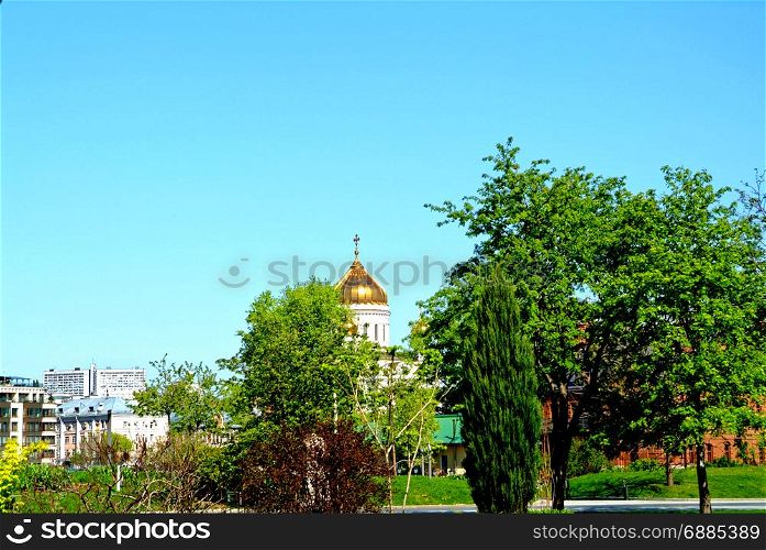 the dome of the Cathedral of Christ the Saviour over the roofs of Moscow