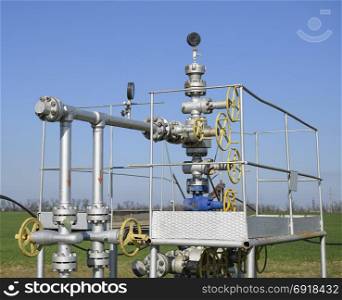 The equipment and technologies on oil fields. Oil well. Oil well. The equipment and technologies on oil fields.