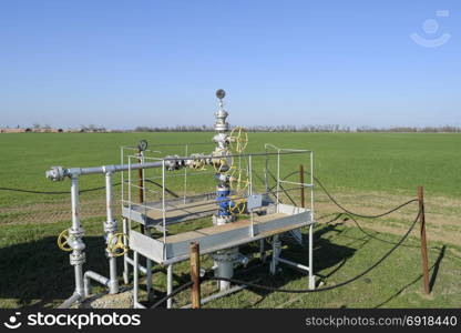 The equipment and technologies on oil fields. Oil well. Oil well. The equipment and technologies on oil fields.