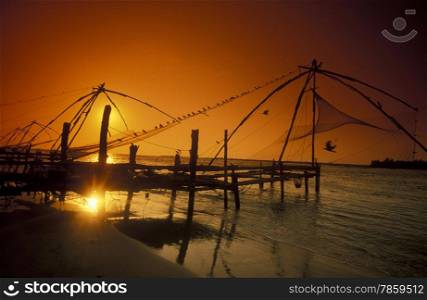 The fishingnet near the city ofi Kochi in the province Kerala in India.. ASIA INDIA KERALA