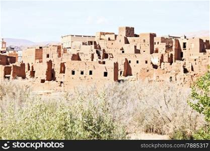 The fortified town of Ait ben Haddou near Ouarzazate Morocco on the edge of the sahara desert in Morocco. Famous for its use as a set in many films such as Lawrence of Arabia, Gladiator