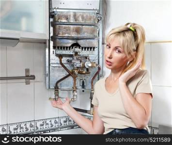 The housewife is upset, the gas water heater has broken