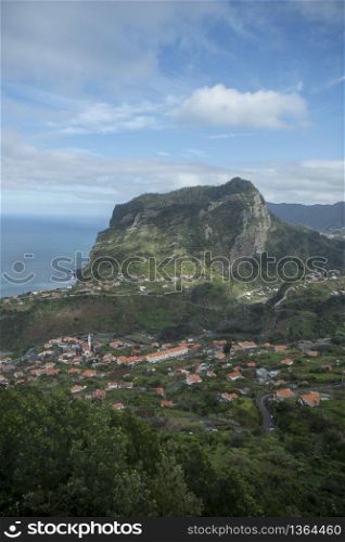 The landscape and Town of Faial on the coast at north Madeira on the Island Madeira of Portugal. Portugal, Madeira, April 2018. PORTUGAL MADEIRA FAIAL TOWN