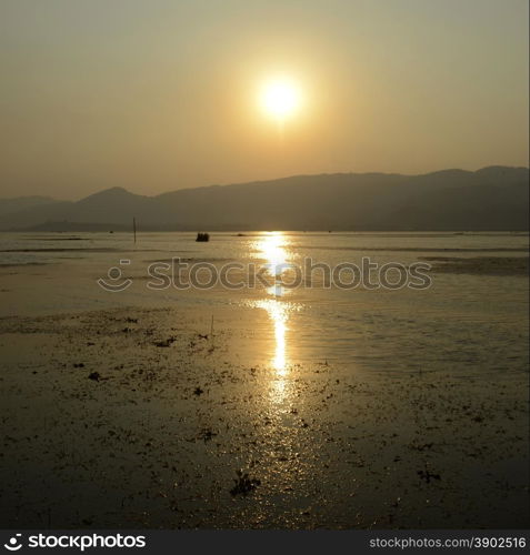 the Landscape at sunrise on the Inle Lake in the Shan State in the east of Myanmar in Southeastasia.. ASIA MYANMAR BURMA INLE LAKE SUNRISE