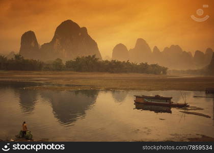 the landscape at the Li River near Yangshou near the city of Guilin in the Province of Guangxi in china in east asia. . ASIA CHINA GUILIN