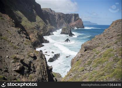 The landscape of the Ponta de Sao lourenco near the Town of Canical on the coast at east Madeira on the Island Madeira of Portugal. Portugal, Madeira, April 2018. PORTUGAL MADEIRA PONTA DE SAO LOURENCO