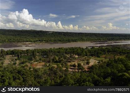 the landscape with the mekong river at the Pha Taem Nationalpark near Khong Chiam in the provinz of Ubon Rachathani in the Region of Isan in Northeast Thailand in Thailand.&#xA;