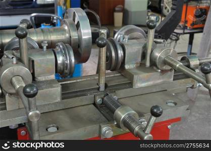 The machine tool for repair of automobile wheels