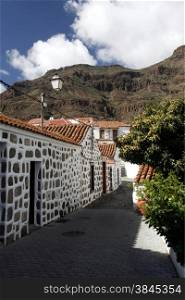 the mountain Village of Fataga in the centre of the Canary Island of Spain in the Atlantic ocean.. EUROPE CANARY ISLAND GRAN CANARY