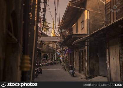 the old town at the waterfront of Chanthaboon on the Mae Nam Chanthaburi River in old town of the city of Chanthaburi in the north of Thailand. Thailand, Chanthaburi, November, 2018.. THAILAND CHANTHABURI CITY WATERFRONT