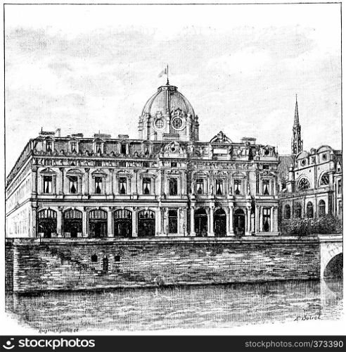 The Palace of the Commercial Court, vintage engraved illustration. Paris - Auguste VITU ? 1890.