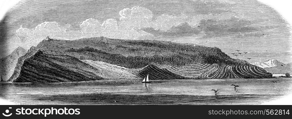 The Palmaria island in the Gulf of Spezia, south side, vintage engraved illustration. Magasin Pittoresque 1869.