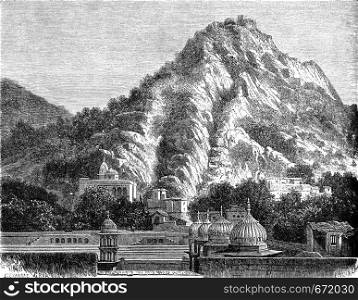 The peak Ulwur, vintage engraved illustration. Le Tour du Monde, Travel Journal, (1872).