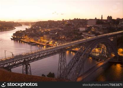 the Ponte de Dom Luis 1 at the old town on the Douro River in Ribeira in the city centre of Porto in Porugal in Europe.. EUROPE PORTUGAL PORTO RIBEIRA OLD TOWN DOURO RIVER