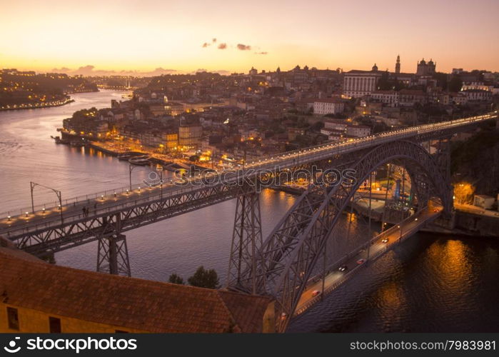 the Ponte de Dom Luis 1 at the old town on the Douro River in Ribeira in the city centre of Porto in Porugal in Europe.. EUROPE PORTUGAL PORTO RIBEIRA OLD TOWN DOURO RIVER